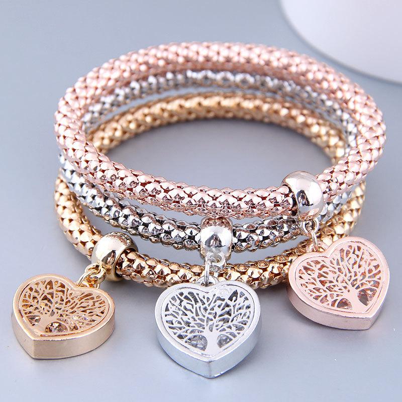 3-Color Women's Fashion Elastic Corn Chain Heart Pendant Bracelet Set, Suitable for Date, Travel, Party, Festival Dress Gifts