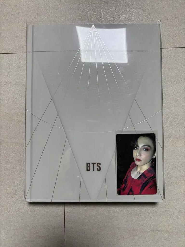 BTS (Bangtan) Map of the Soul One Clue Version Used