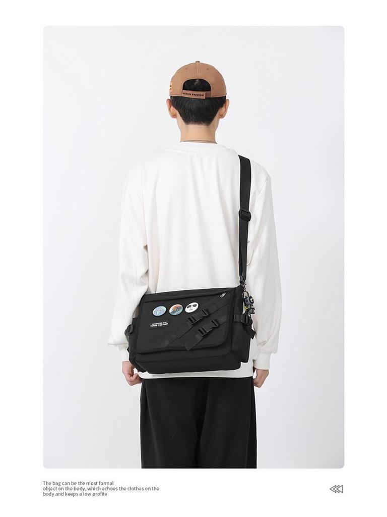 Herren Trendige Japanische Minimalistische Umhänge- und Schultertasche - Stilvolle Studenten Messenger Bag mit Kostenlosem Versand