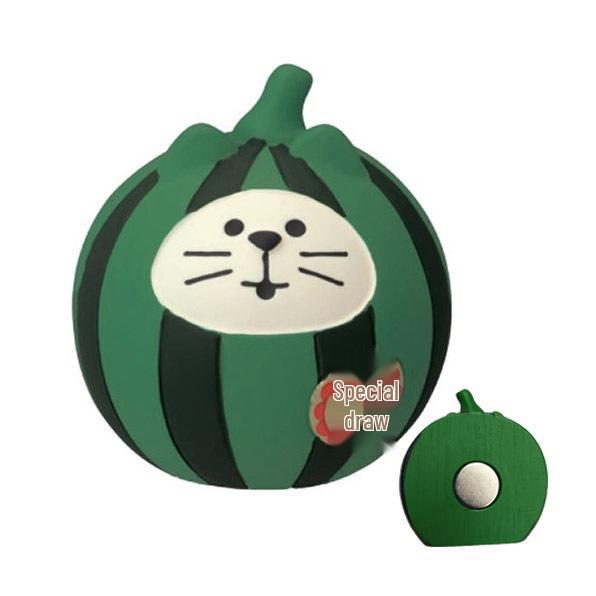 Japanese Cat Magnet: Cute Resin Sticker & Message Clip Toy for Refrigerator Decor