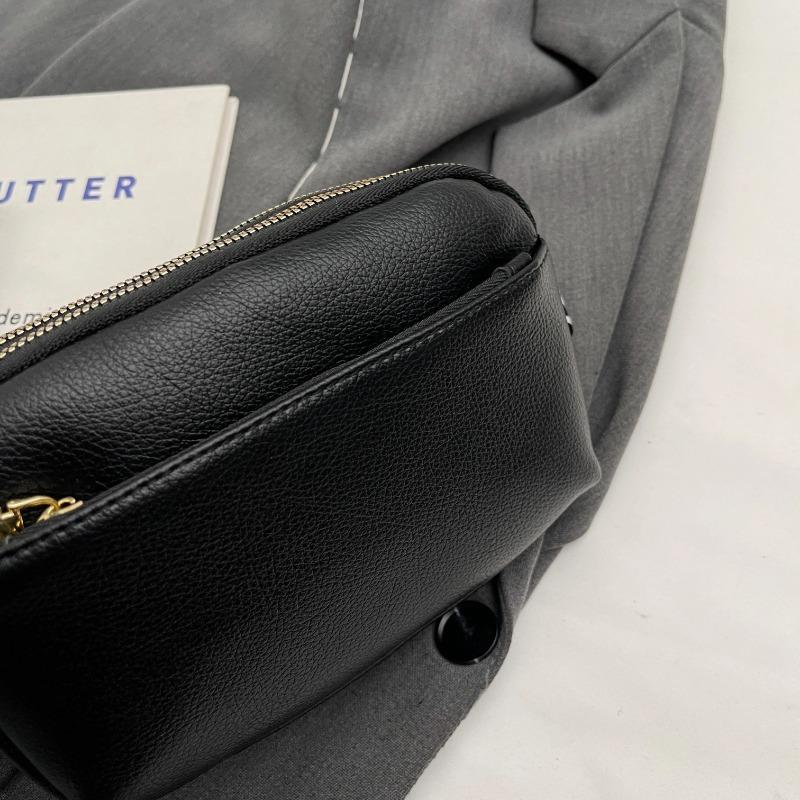Chic Vegan Crossbody Bag Minimalist & Fashion-Forward PU Shoulder Bag for Women Simple and Versatile Small Square Bag
