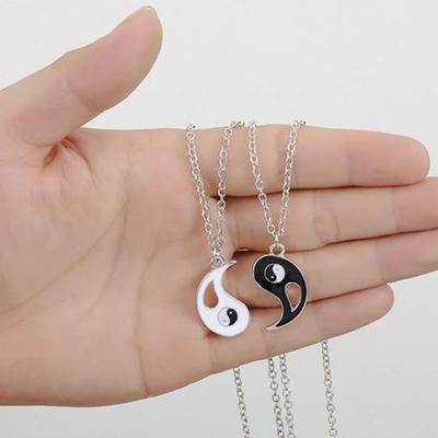 Collana coordinata divisa con ciondolo cavo 2 pezzi/set Best Friends Tai Chi Yin Yang