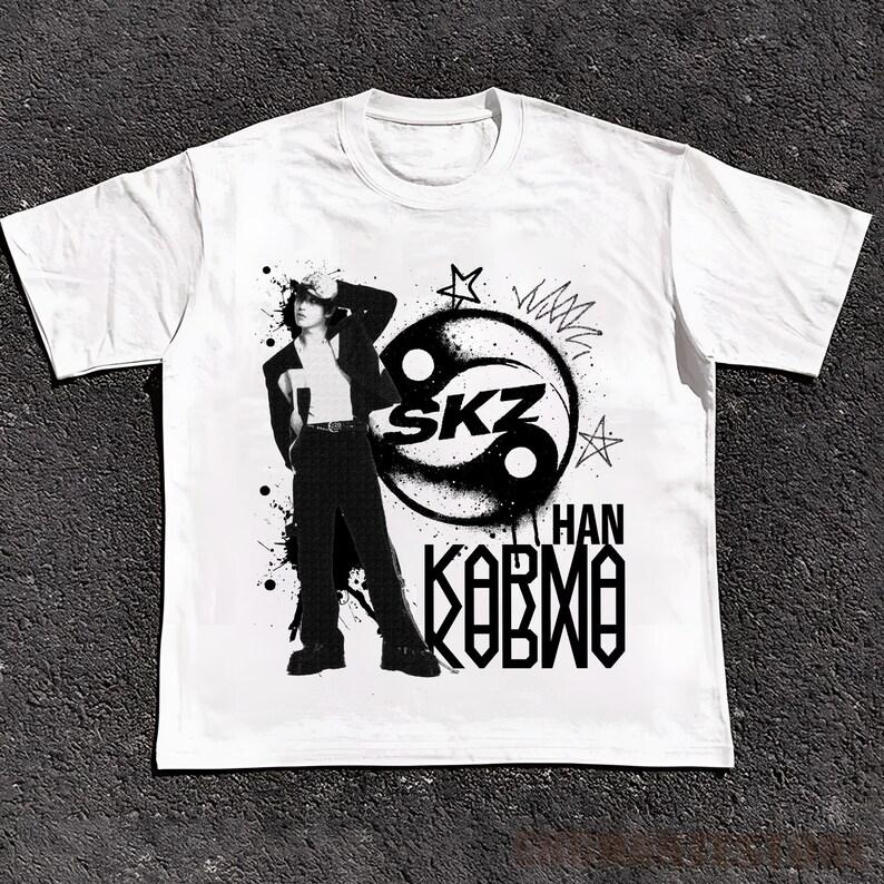 Ретро футболка Stray Kids Han Karma, Свитшот SKZ Karma, Футболка Stray Kids Ceremony, Stray Kids Dominate World Tour 2026, Stray Kids 4XL