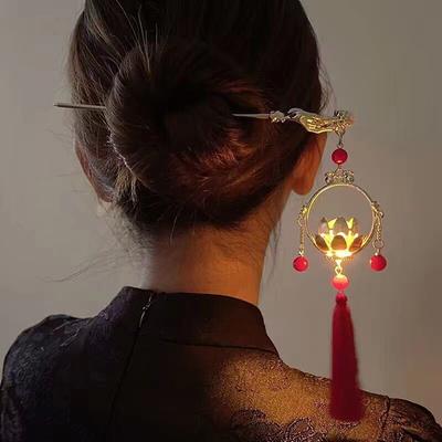 Chiński starożytny styl krok potrząsający pomponem Luminous Lotus latarnia spinka do włosów