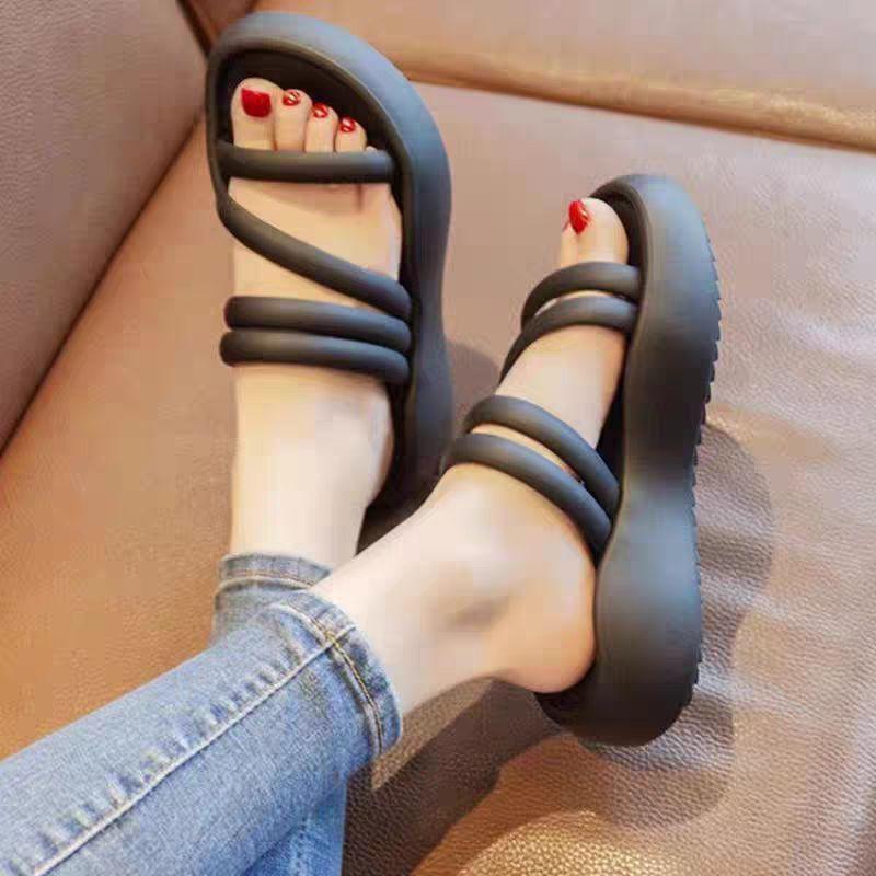 Summer Slippers Women's New Non-slip Thick-soled One-word Cool Skirt Versatile Fashion Beach Sandals