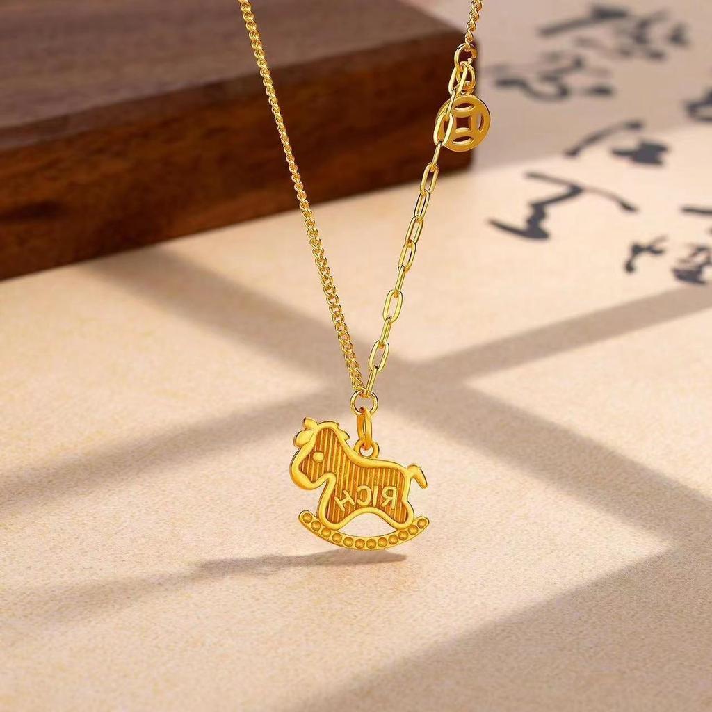 Collier avec pendentif poney mignon Ins Mode féminine Tempérament Luxe léger Polyvalent Niche Niche