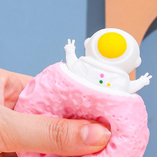 Emotion Soothing Squeeze Toy Three-dimensional Plastic Quick Recovery Astronaut Decompression Toy Entertainment Accessories