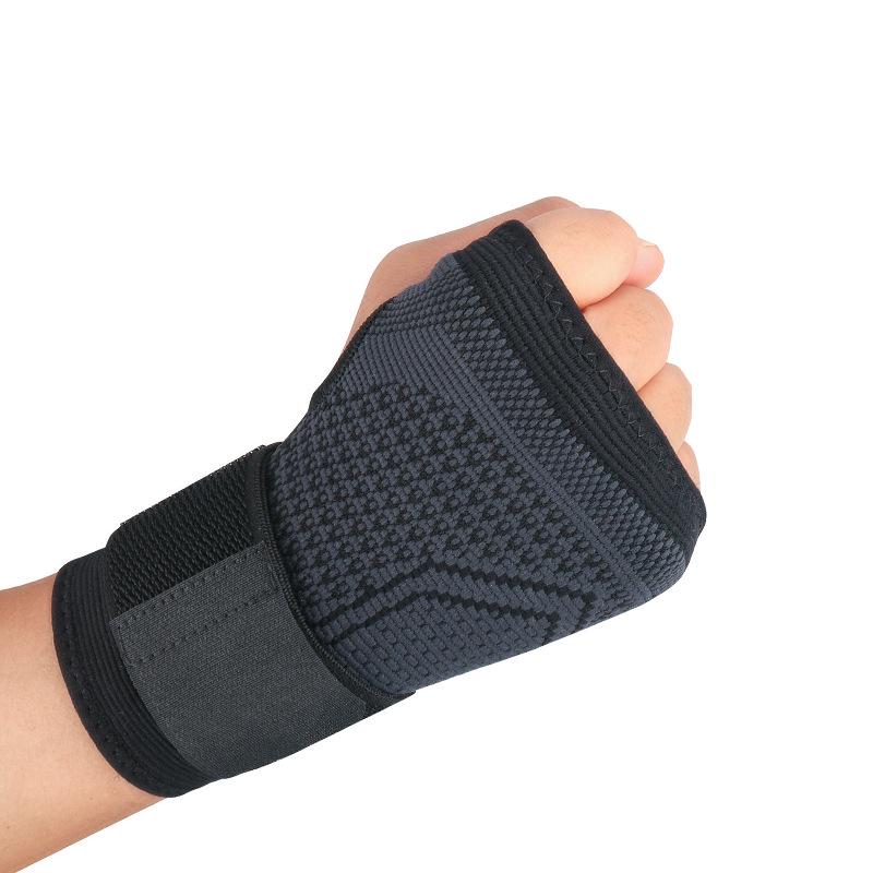 Knitted Palm Protector: Breathable Compression Wrap for Weightlifting & Fitness Support
