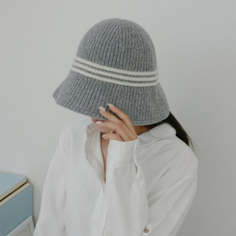 Women's Color Blocking Line Simple School Style Hat with Slit