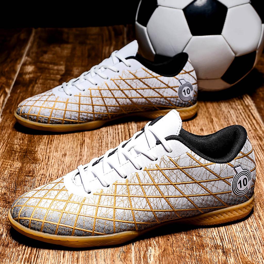 New Indoor Flat-soled Football Shoes Futsal Football Shoes Large Size Beef Tendon Sole Wooden Floor Training Football Shoes