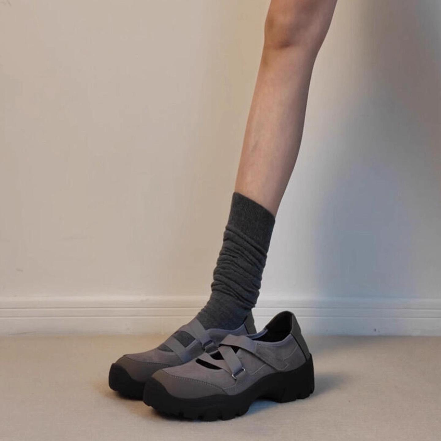 

Leather version~ retro Velcro round head Mary Jane shoes children s light mouth thick heel single shoes platform casual sports shoes 40 серый