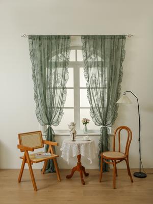 Záclony a závěsy
