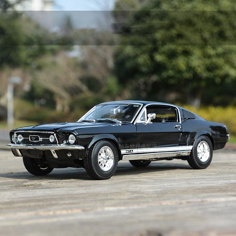 Welly 1/24 1969 Ford Mustang Boss 429 Sports Car Alloy Scale Car Model Diecast Metal Static Collection Children Toy Car Vehicle