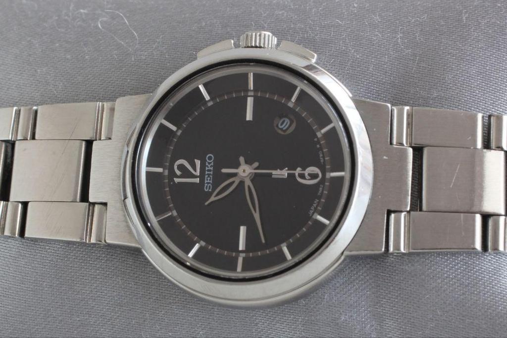 [USED] Working Seiko Lukia Watch 7N82-6EOO