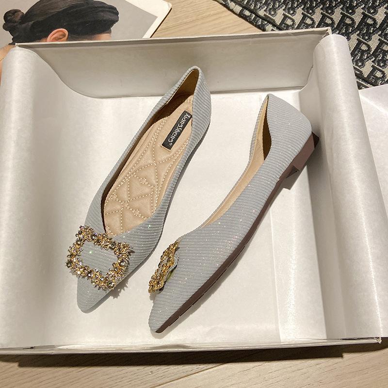 

Одиночная обувь женская новая со стразами, с острым носком, с мелким вырезом, обувь с декором, обувь на плоской подошве, обувь-бини, женская обувь большого размера, осень 43 серый