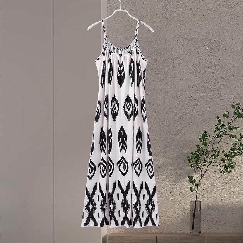 Модное принтованное платье-миди на бретельках для женщин — фото 12