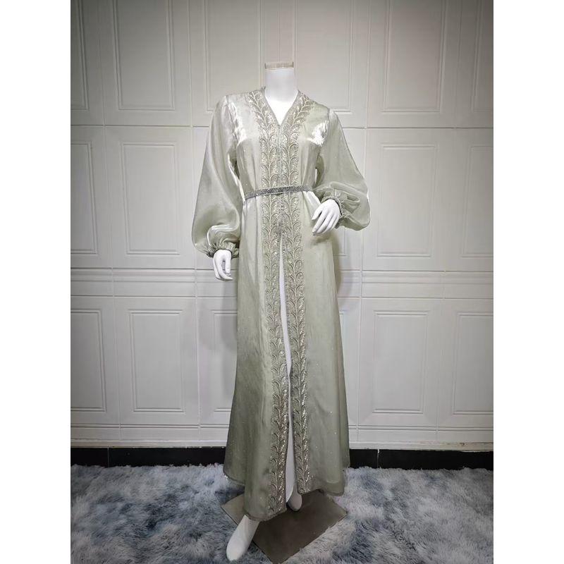 

Middle East Ethnic Style Hot Drilling V-neck Dress + Inner Skirt Set Diamond Studded Dress Set Light green M