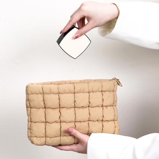 Cosmetic Bag Compact Size Quilted Makeup Bag with Top Zipper Closure Spacious Inner Pocket Easy to Clean Travel Cosmetic Organizer