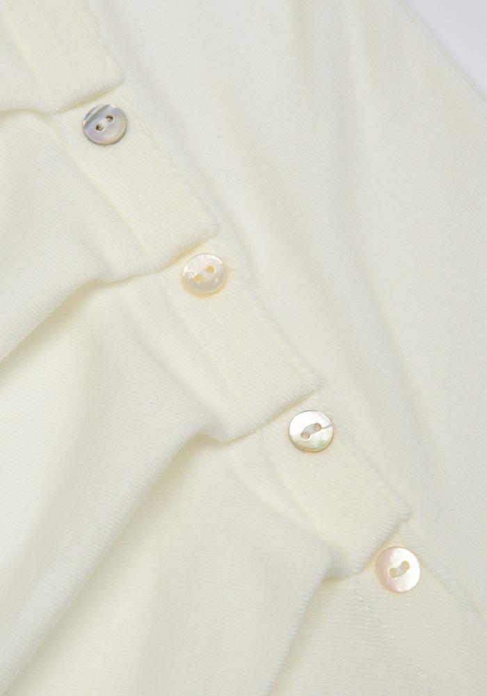 Ebeule Button Pin Tuck T-Shirt Ivory