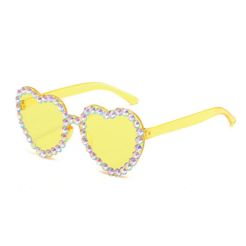Ladies' Trendy Glasses Decorative Heart Shaped Sunglasses Uv400 Sunglasses Uv400 Diamonds Studded Sunglasses For Wedding Party