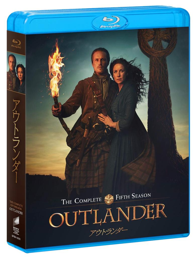 Outlander Season 5 Complete Box Press Limited 7 Official Blu-ray (First Edition) (Includes Wide-Size Photos) [Blu-ray]