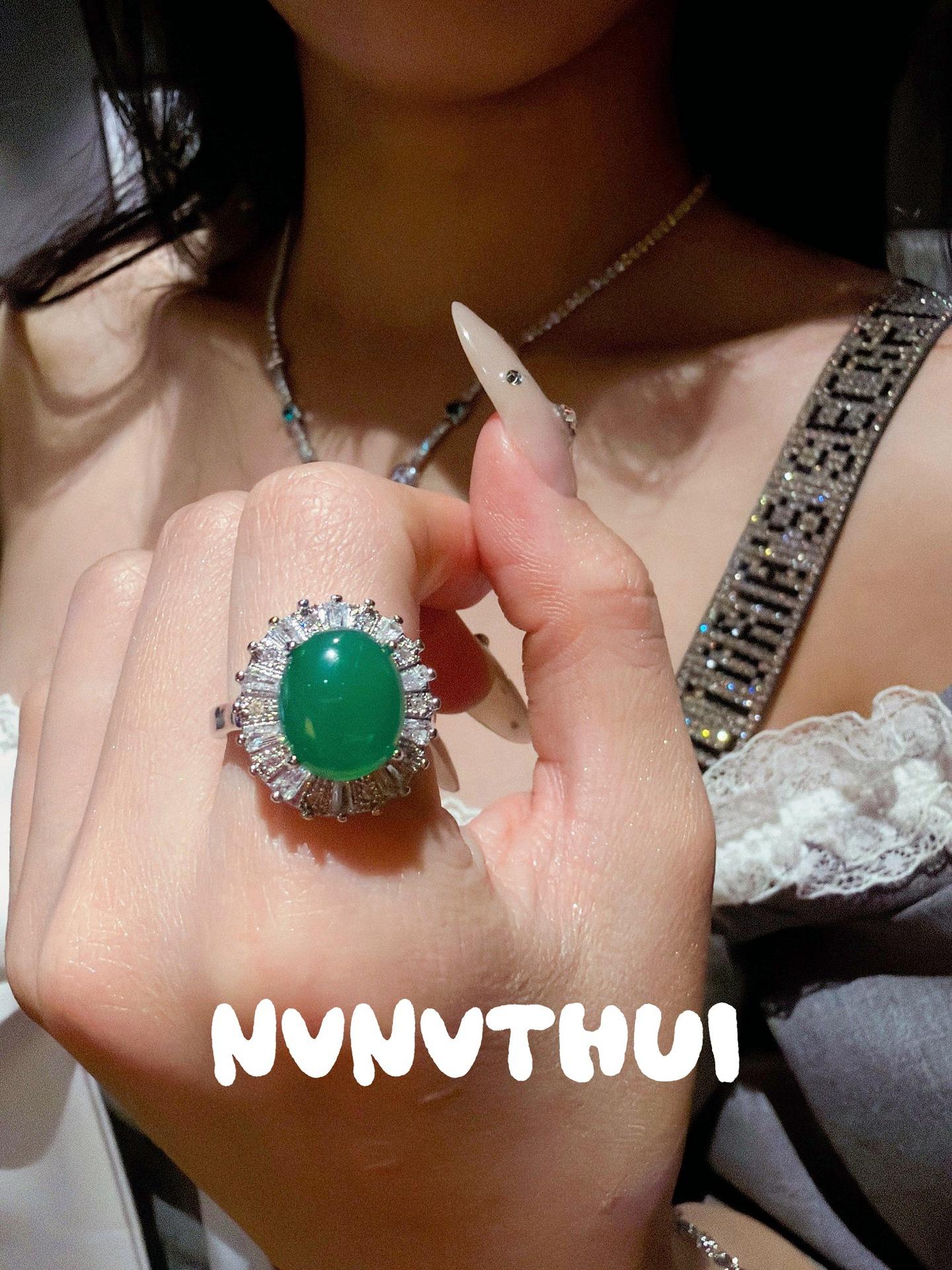 

Jewelry, Horse Material Chalcedony Agate Buddha Gong Pendant Necklace, National Style Comparable To Jadeite Gourd Flash Diamond Bracelet Set