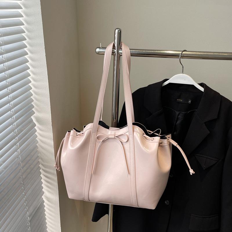 Korean Light Luxury Simple New Style Bag Women'S New Casual Versatile Large Capacity Shoulder Hand Carry Tote Bag