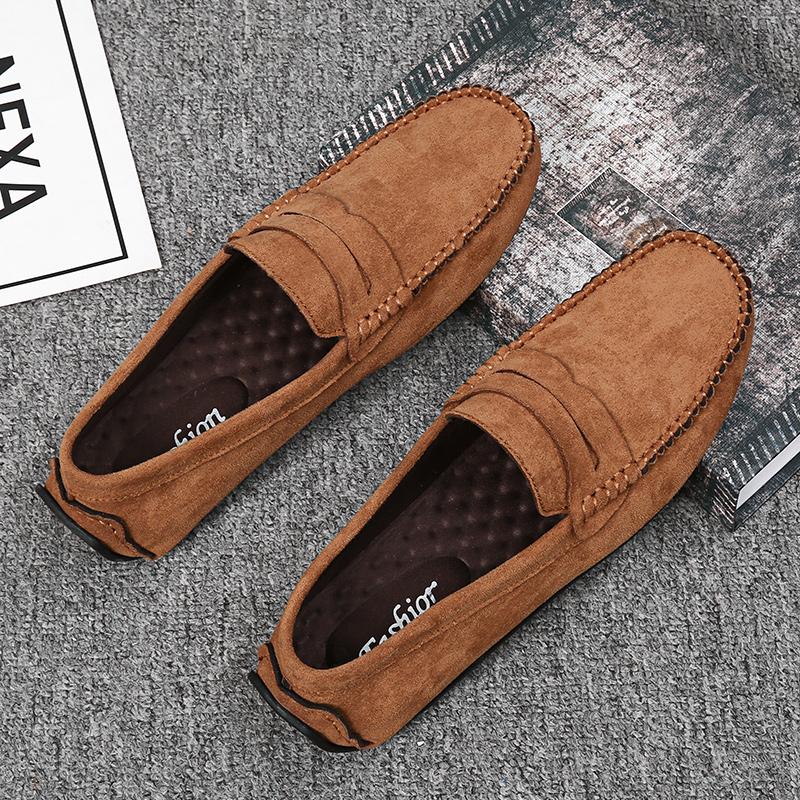 Fashion 2025 Spring Suede Lazy Loafers Lightweight Soft Bottom New Casual Men Breathable Flat Bottom Daily Simple Trendy Driving Shoes