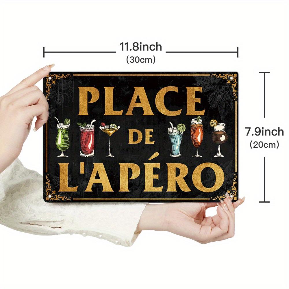 Omaggio Culturale, Elegante Latta Vintage Francese - Segno da Parete 'Place Des Aperos' per Casa, Casale, Bar, Pub Decorazione Idea Regalo