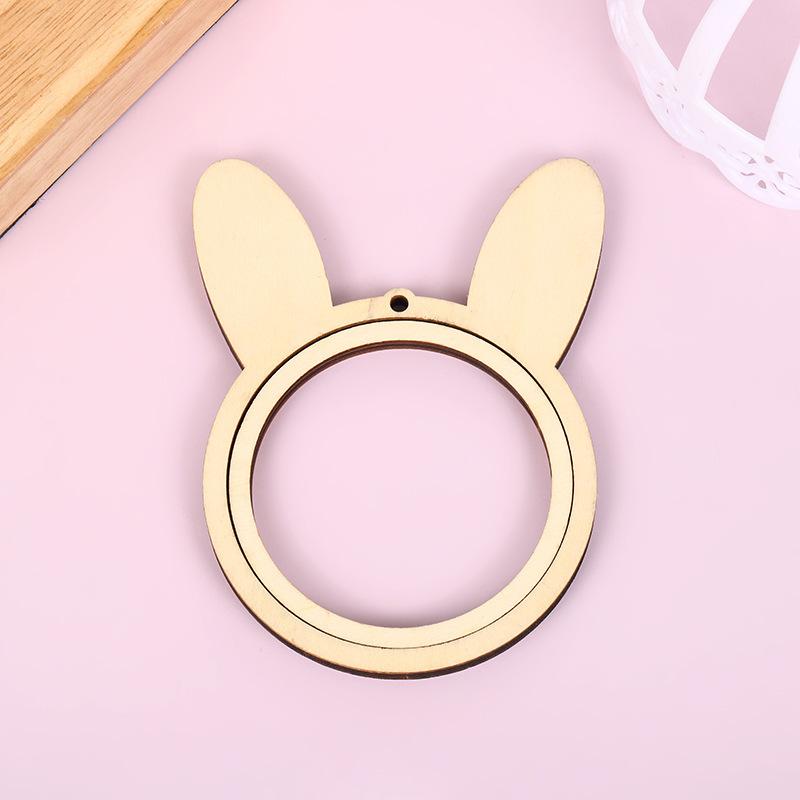 5 PACK Mini Embroidery Hoop Small Wooden Mini Crossing Stitch Hoop Animal Shaped Mini Wood Hoop Ring for DIY Pendant Crafts