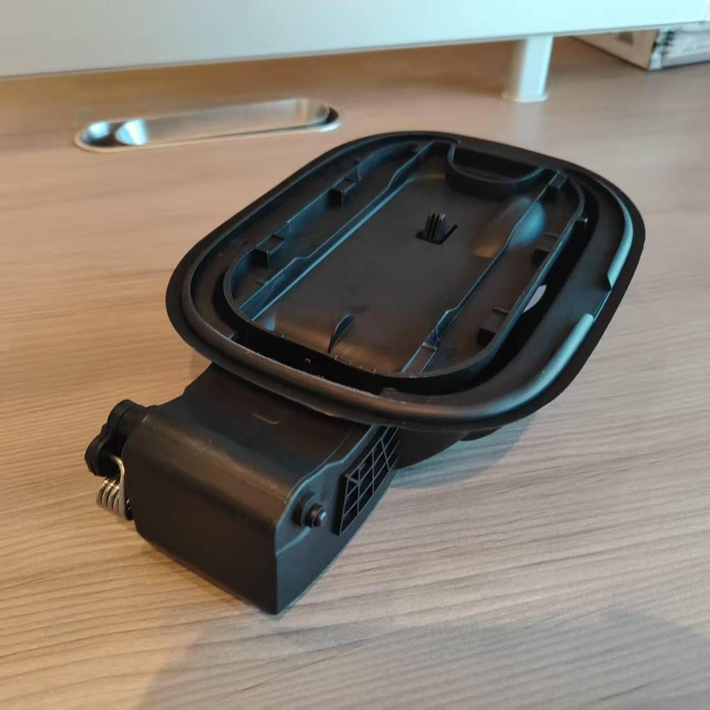 Chevrolet Silverado 19-23 Kraftstofftank-Einfüllrohr Außenhülle 84745944