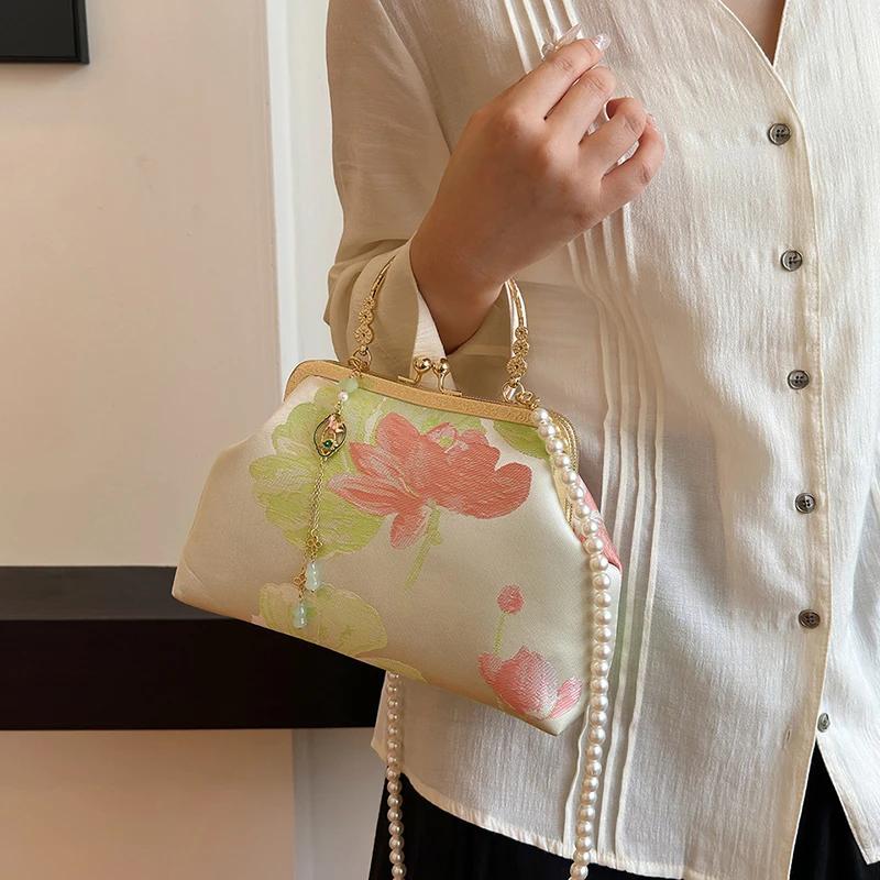 Women's Silk Tote Shoulder Bag with Chain Embroidered Chinese Cheongsam Daily Use Fashion