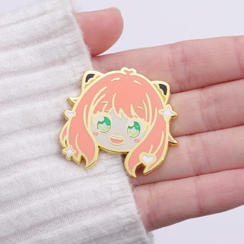 Spy X Family Japanese-style Enamel Pin, Delicate Character Depicting Loid, Yor, and Anya, Cute Backpack Accessory