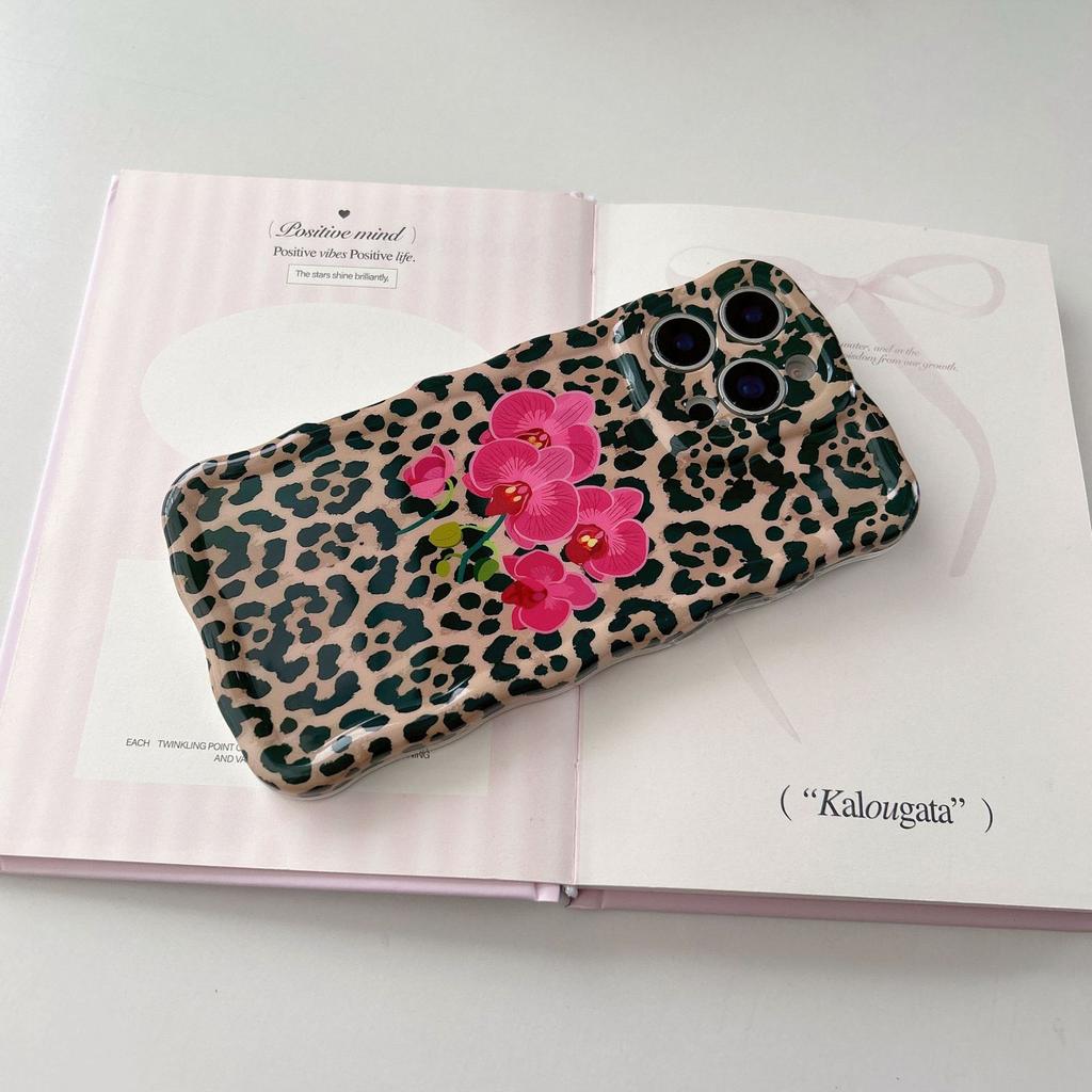 European and American personalized leopard print flowers are suitable for iPhone16promax Apple 15 mobile phone case 14/13 wave case IMD
