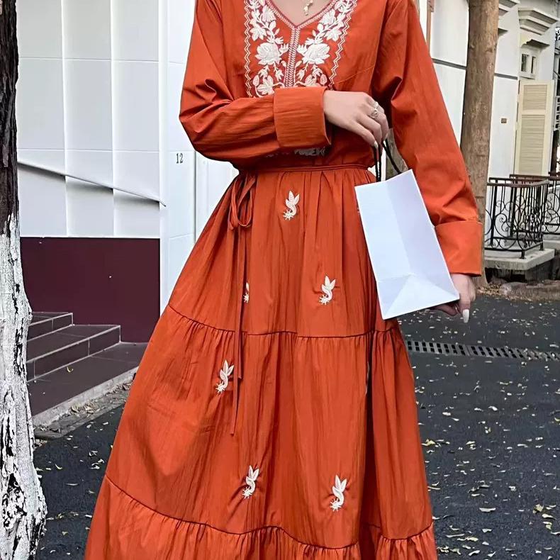 Vintage Western Style Embroidered V-neck Strap Up Waist Long Sleeve Dress for Women French Elegant Grand Swing Long Dress