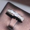 Huitan Trendige Luxus Versprechensringe Damen Ewigkeit Verlobung Hochzeits Schmuck Farbe Schillernder Geometrischer Zirkonia Ring