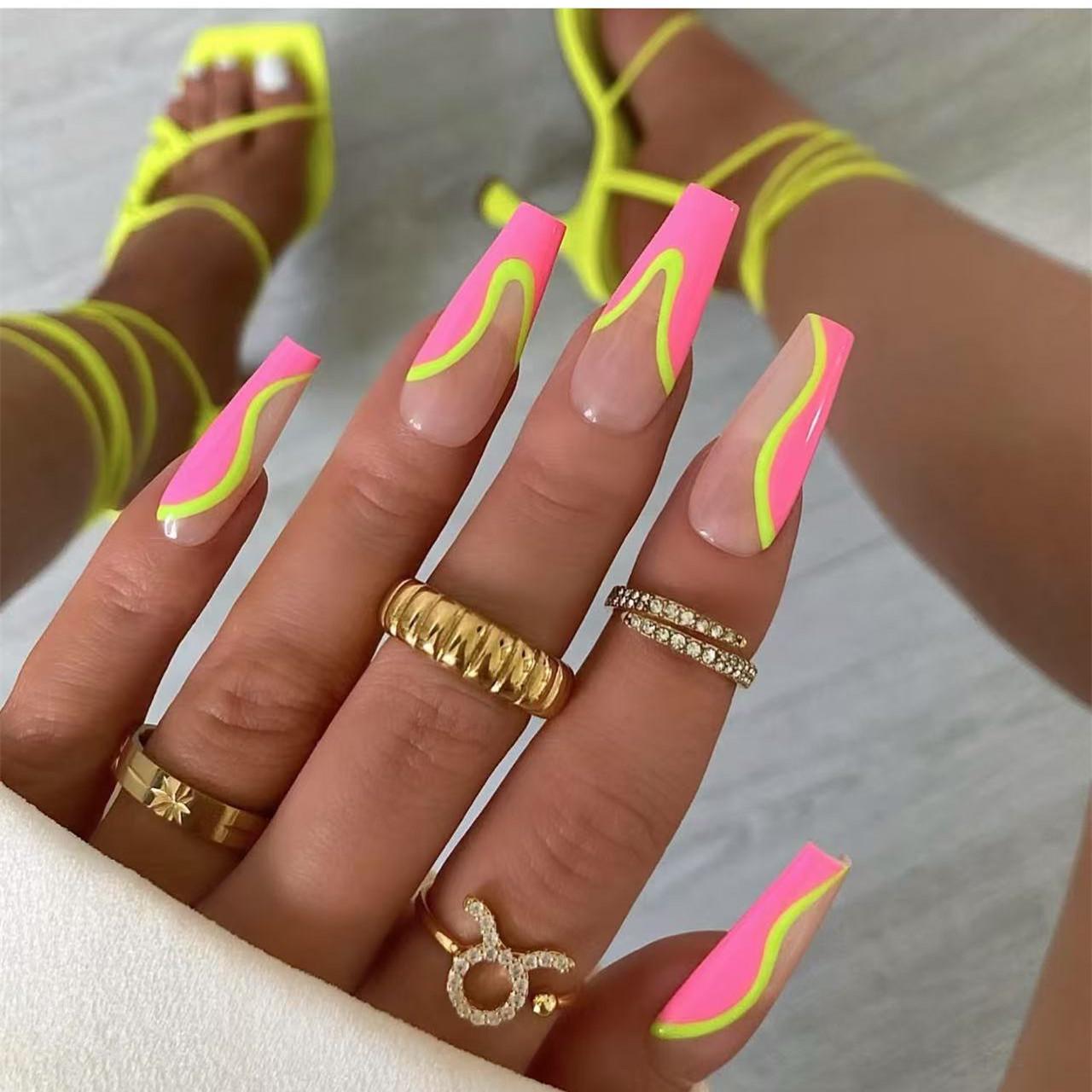 

Rose & White Line Wearable Ballerina False Nails