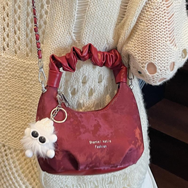 The Trendy and Casual Cloud Bag for Women In Summer Is A Stylish Pleated Single-shoulder Bag