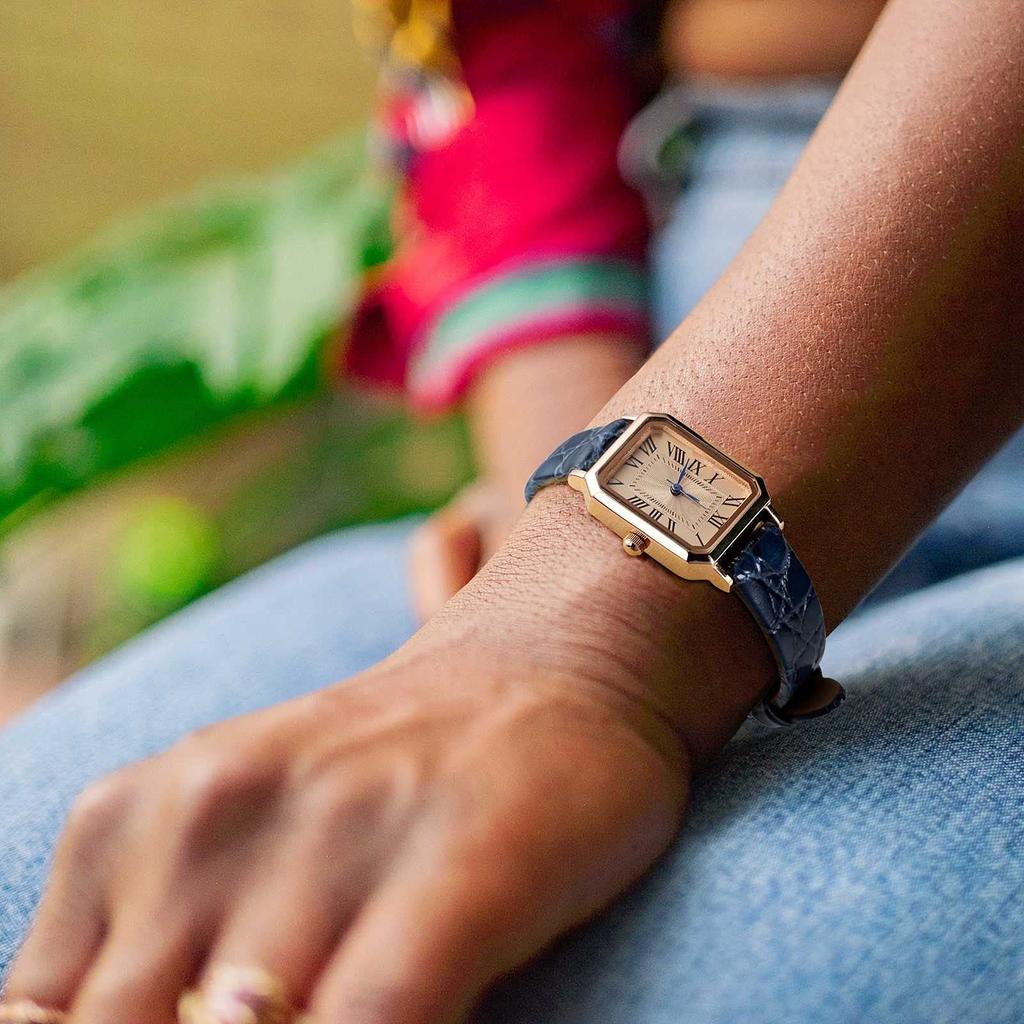 BISONSTRAP 18mm Genuine Crocodile-Embossed Calf Leather Watch Band with Installation Tool, Silver Buckle, Blue