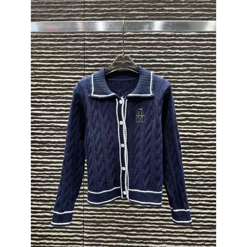Miu Style 2025 Winter Knit Lapel Cardigan with Letter Print – Age-Reducing, Casual, and Versatile.