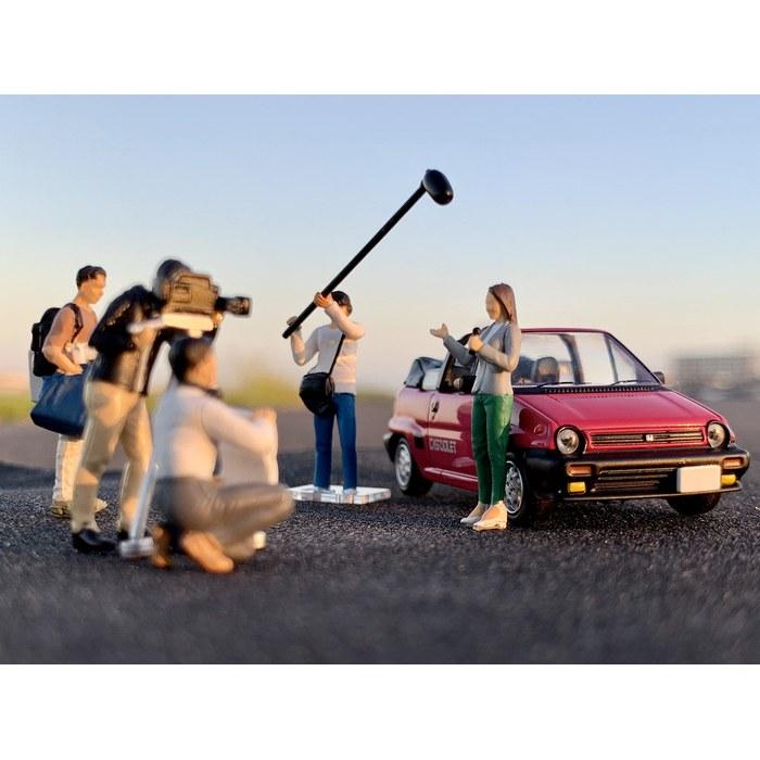 TOMYTEC Geocore64 1/64 Car Snap 11a (TV Crew with Honda City Cabriolet) ABS/PVC Painted Partially Assembled Figures & Accessories + Diecast