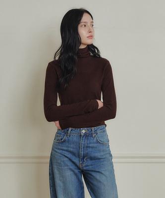 MARROT Brushed Turtleneck Tee_Brown