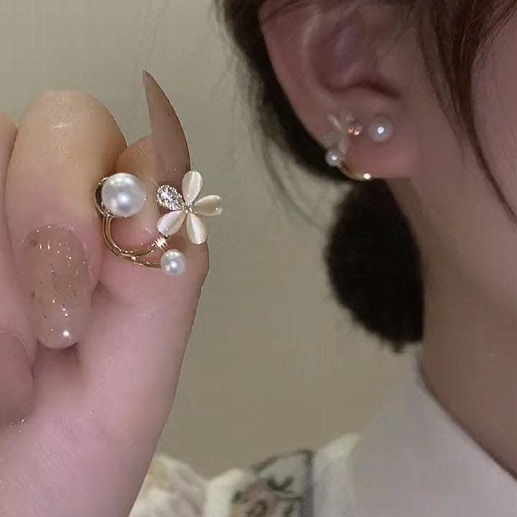 Silbernadel-Temperament-Perlenstecker für Damen, ein zweifach tragbarer Opal-Ohrring, Nischen-Design, süße Ohrringe