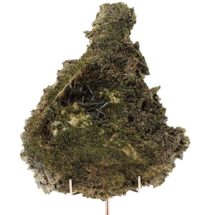 Pierres et Minéraux. Epidote. 1510.0 ct. Cornillon, Bourg d'Oisans, Isère, France. Rare.