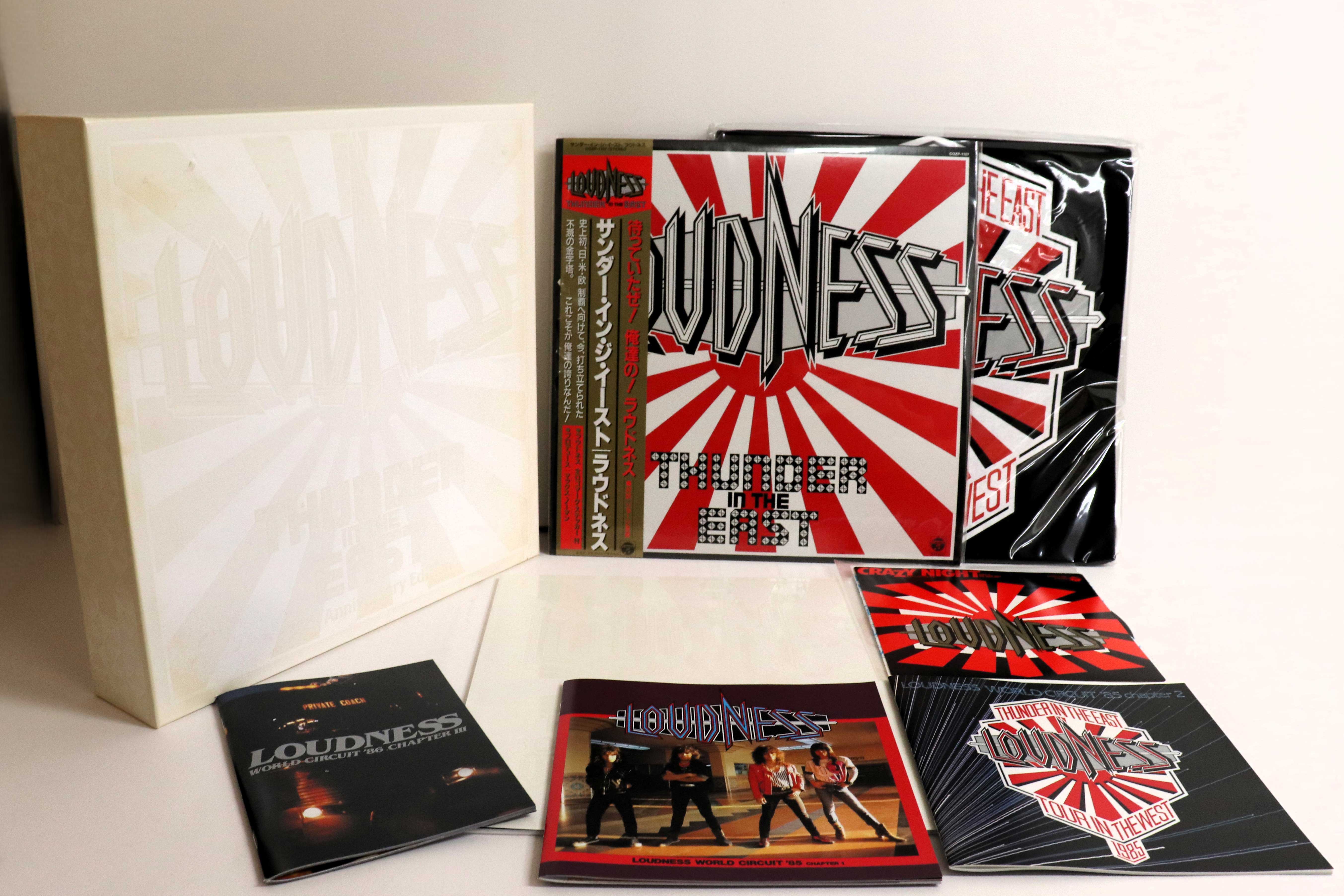 

LP LOUDNESS - THUNDER IN THE EAST 30-летний юбилей COZP110209 COLUMBIA 2015 Япония Японская поп/рок Б/У