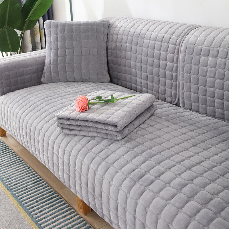 Universal Plush Non-Slip Sofa Cover: Four Seasons Flannel Cushion
