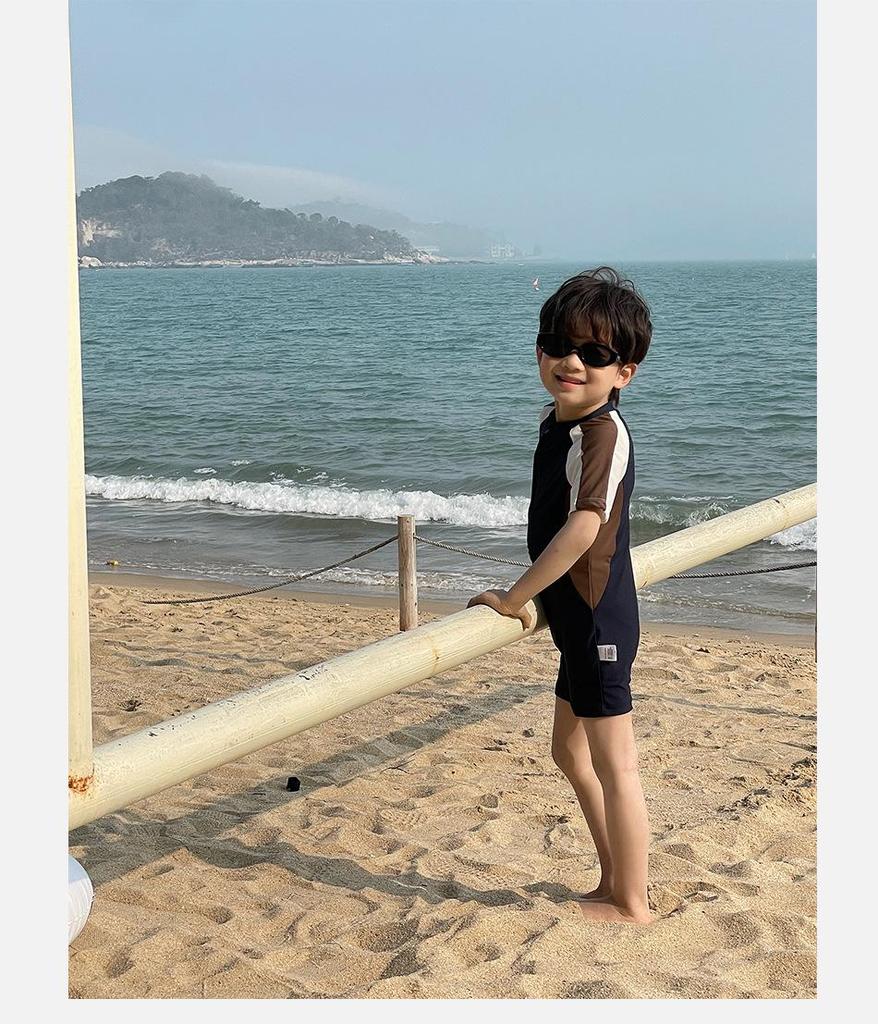 New Toddler Boys' Korean Style Black & White Color Block One-Piece Swimsuit - Quick-Drying & Sun-Protective
