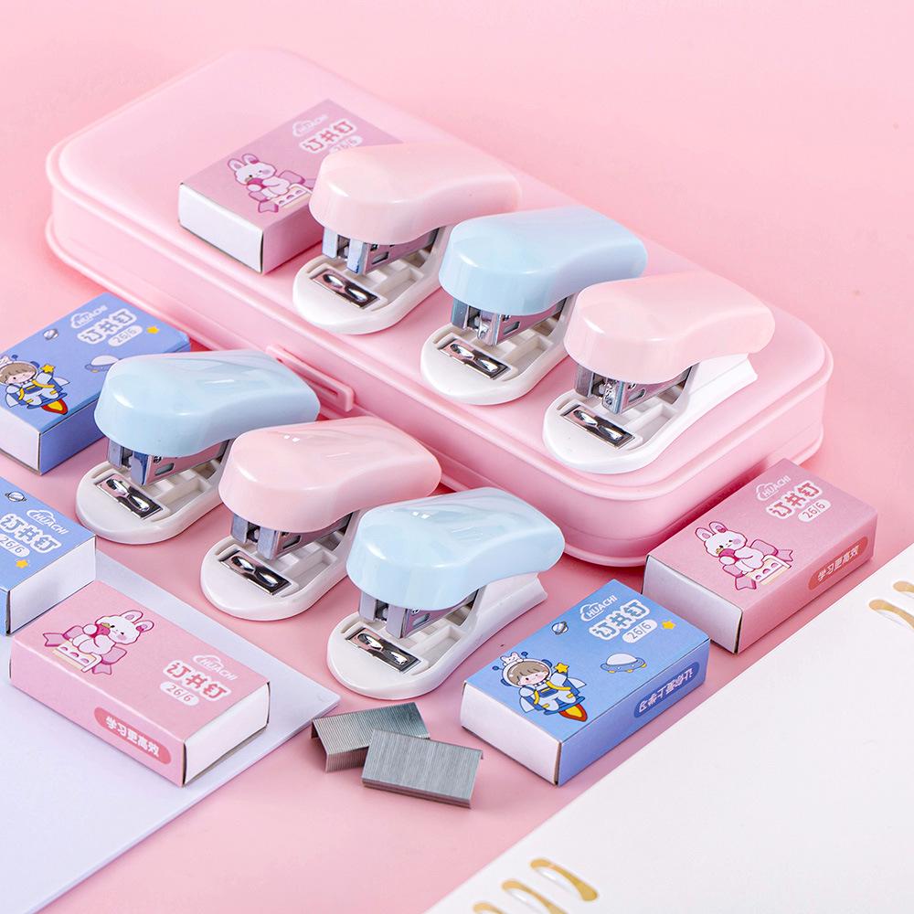 Effort-Saving Cartoon Stapler: Cute Mini Portable Stationery for Students