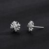 Pendientes de Flor de Cruz de Diamante Completo 2026 Agujeros de Oreja Femeninos Agujas de Oreja S925 Personalidad de Moda Pendientes de Lirio para Hombre