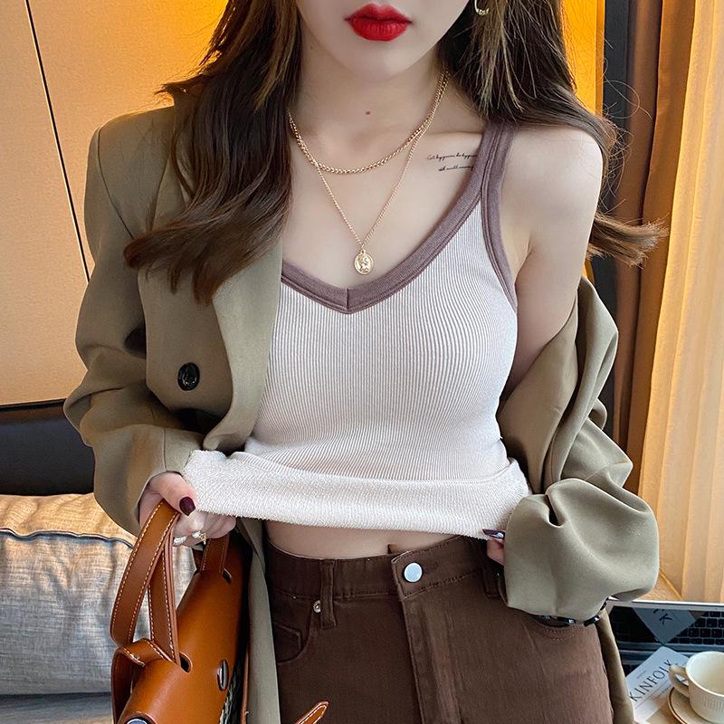 Women's Winter Plush Vest: Thick, Warm, Padded Chest, Sleeveless, One-Piece Bra Design, Contrasting Color